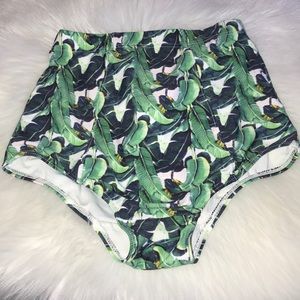 Kingdom & Skate highwaisted bombshell bottoms